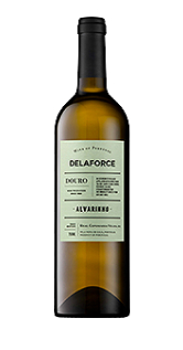bottle of delaforce alvarinho douro wine