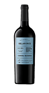 bottle of delaforce touriga nacional douro wine